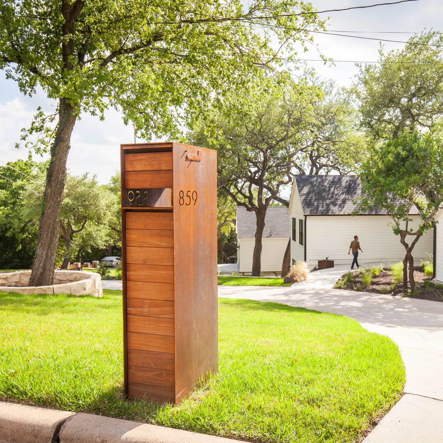 Custom welded mailbox installation - Modern metal mailbox fabrication Miami FL